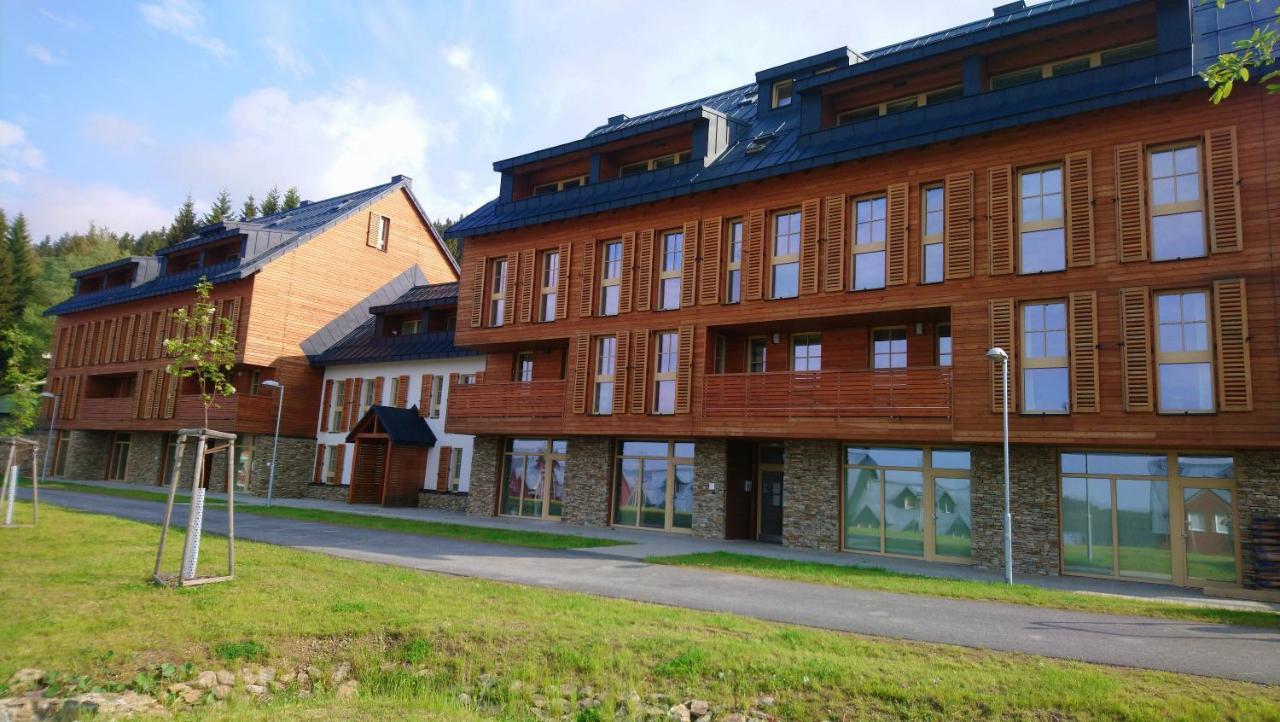 Apartman Horni Misecky - Luxusni Ubytovani Pro Dve Rodiny S Detmi Exterior photo